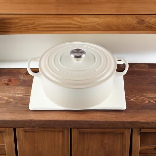 Le Creuset Enameled Cast Iron Signature Round Dutch Oven, 5.5 qt., Meringue