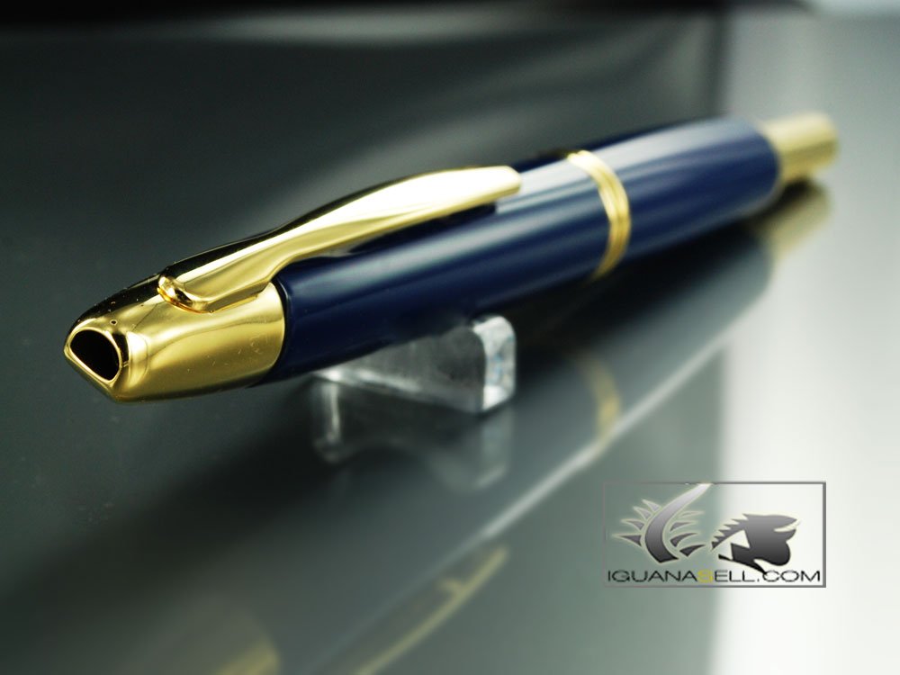 PILOT Vanishing Point Collection Refillable & Retractable Fountain Pen, Black Carbonesque Barrel with Rhodium Accents, Blue Ink, Medium Nib (60246)