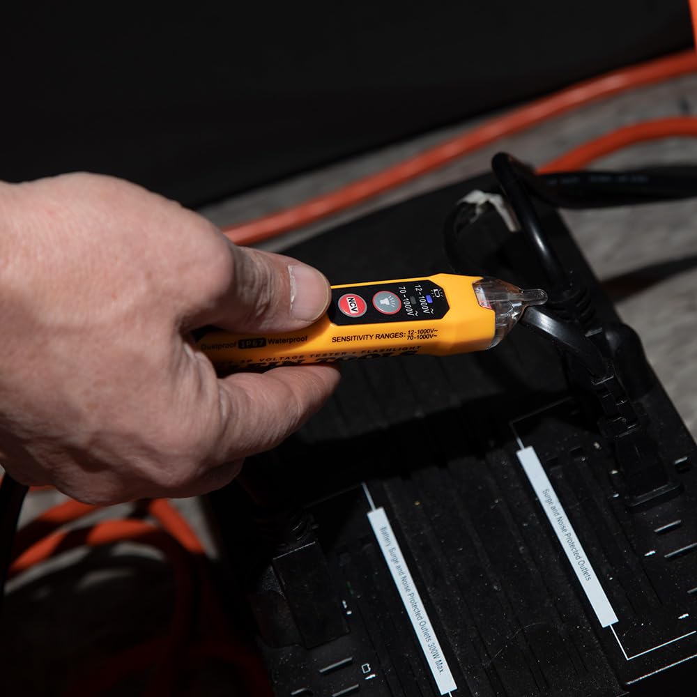 Klein Tools RT250 GFCI Outlet Tester with LCD Display, Electric Voltage Tester for Standard 3-Wire 120V Electrical Receptacles