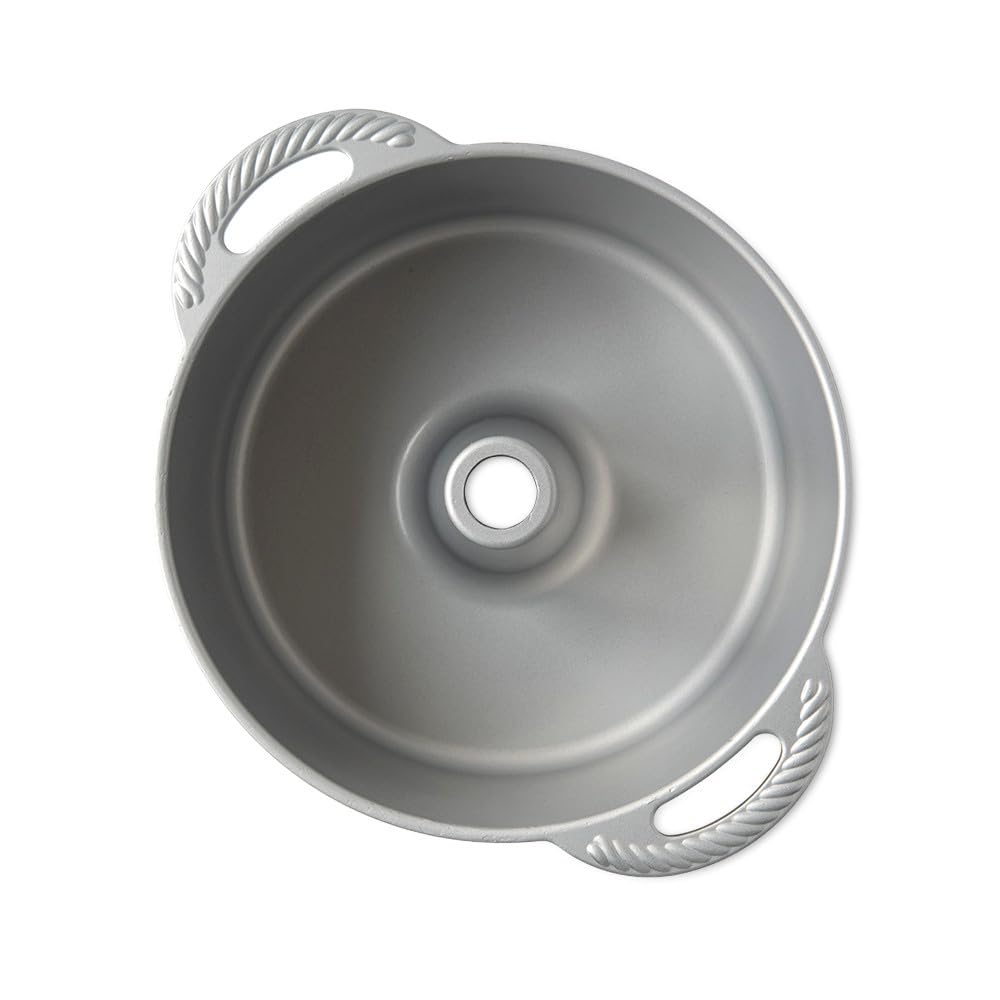 Nordic Ware Classic Cast Pound Cake, Nonstick 10 Inch One Piece Pan - Great for Angel Food, Coffee Cake, 18 Cup - Graphite