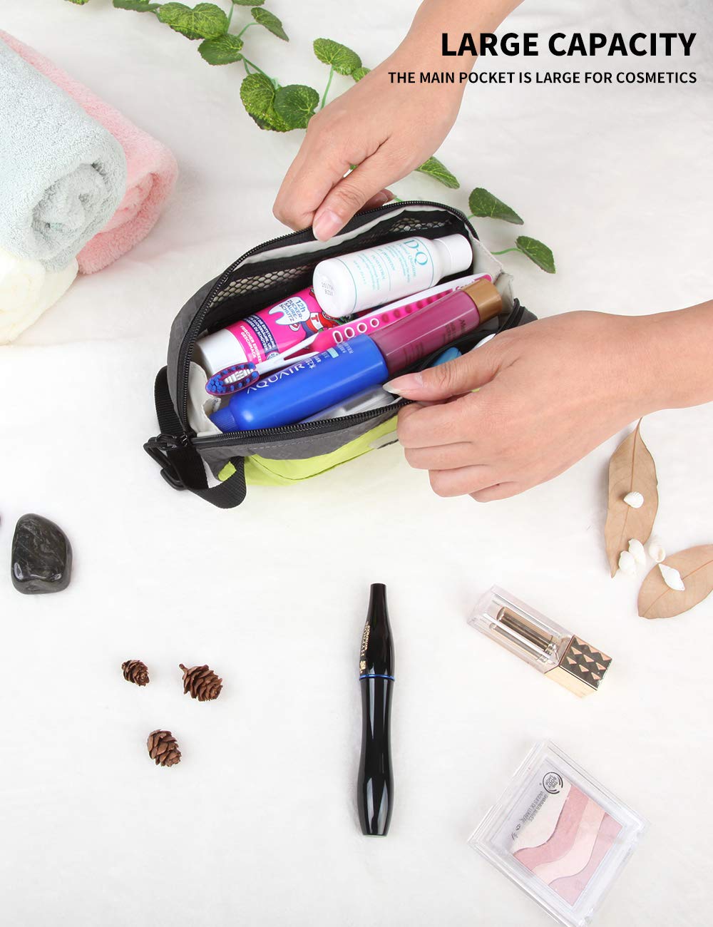 GOX Travel Small Toiletry Bag for Men Nylon Dopp Kit Medicine Bag Travel Organizer Pouch Shave Kits for Teens Toiletry Essentials Bathroom Compact (Black, 7.9 * 3.7 * 2 Inches)