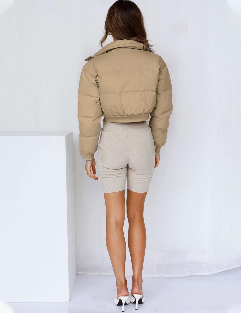 Gihuo Women' s Cropped Puffer Jacket Padded Long Sleeve Bubble Coats Winter Warm Puffy Outerwear