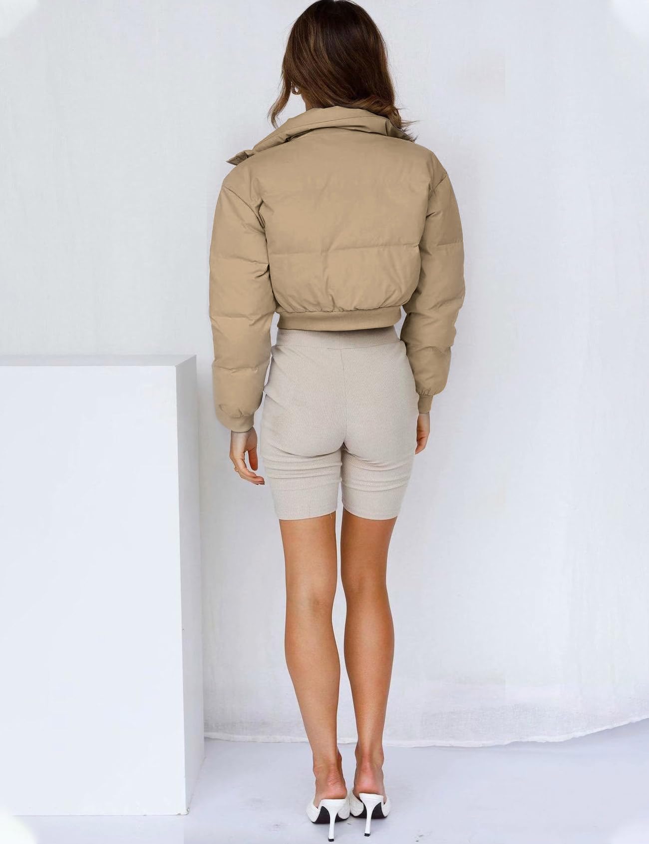 Gihuo Women' s Cropped Puffer Jacket Padded Long Sleeve Bubble Coats Winter Warm Puffy Outerwear