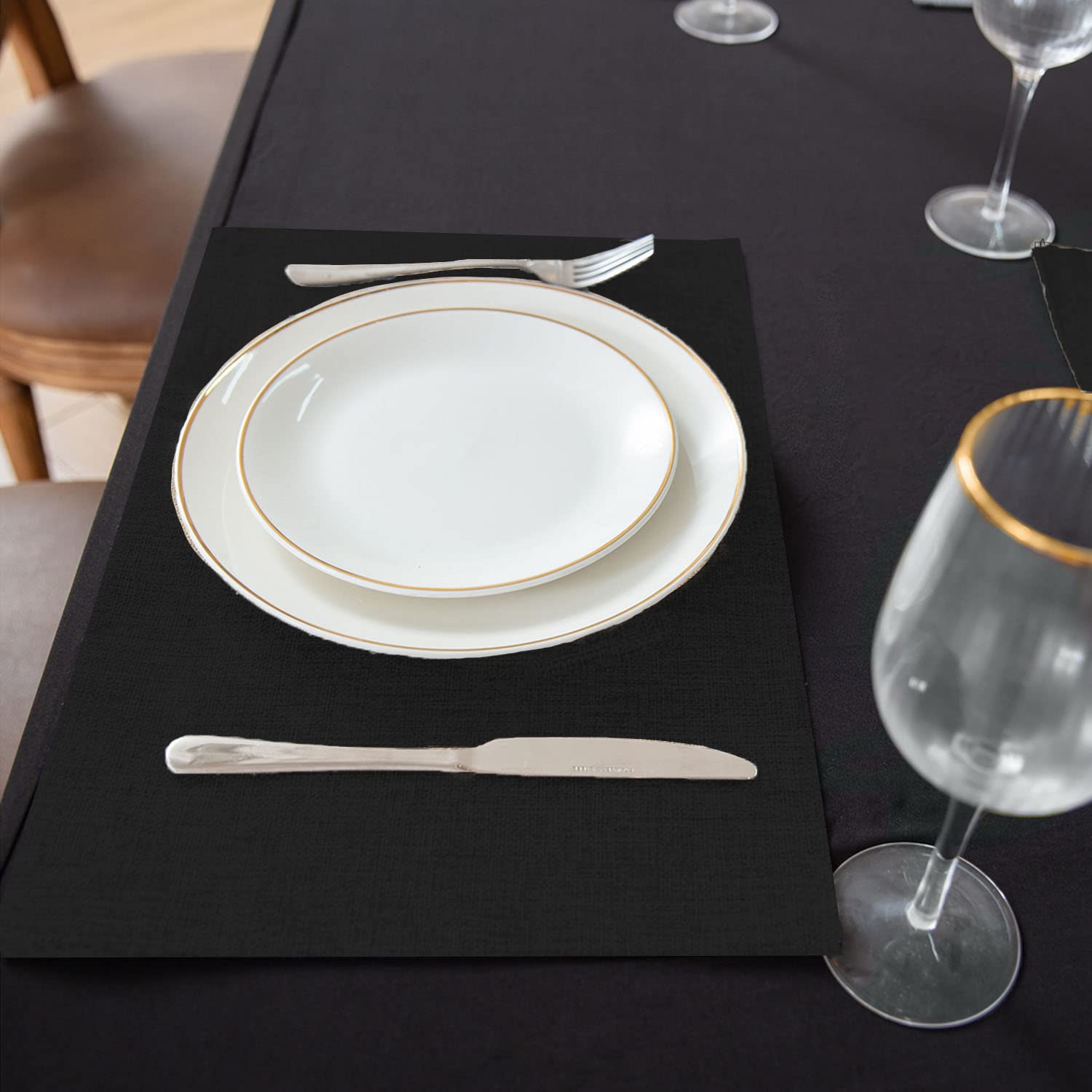 Cloth Placemats Set of 8, Linen Type Fabric Placemats Machine Washable Heat Resistant Placemats Wrinkle Free Thick Polyester Kitchen Place Mats for Dining Table (Beige)