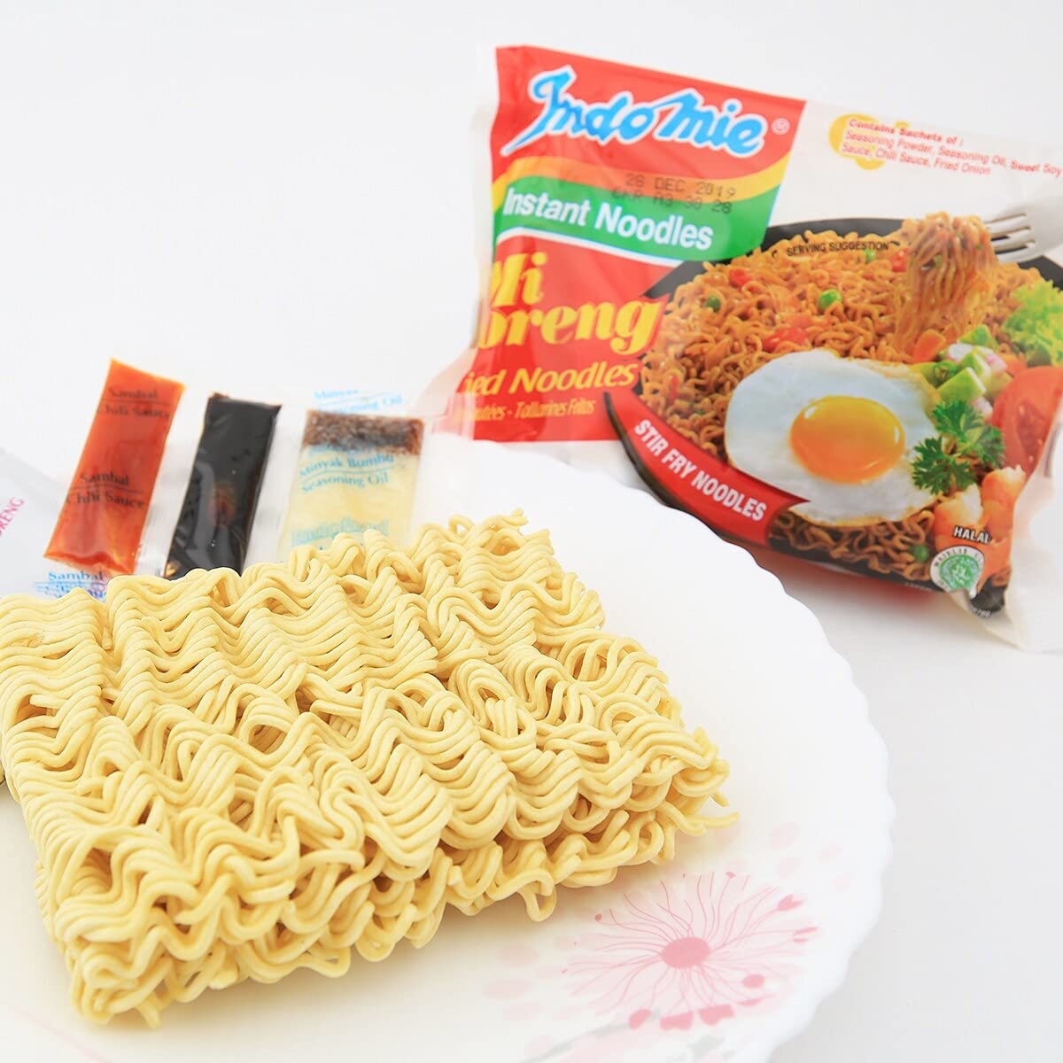 Indomie Mi Goreng Instant Stir Fry Noodles, Halal Certified, Original Flavor ( Pack Of 15),