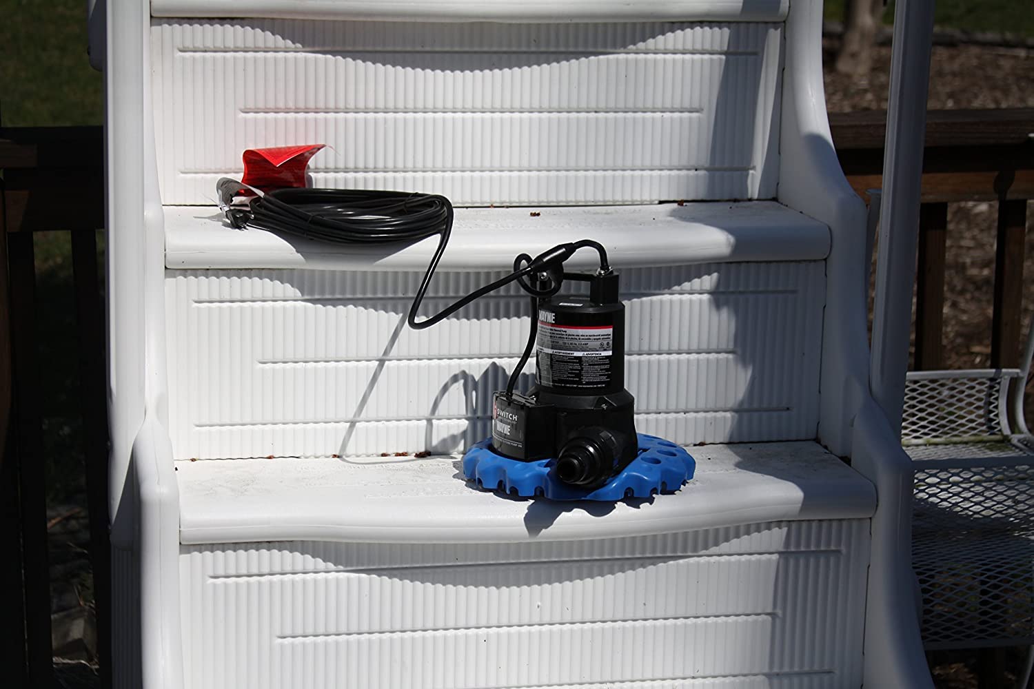 WAYNE WAPC250-1/4 HP Reinforced Thermoplastic Pool Cover Pump - Up to 3,000 Gallons Per Hour - Automatic On/Off Water Removal Pool Cover Pump