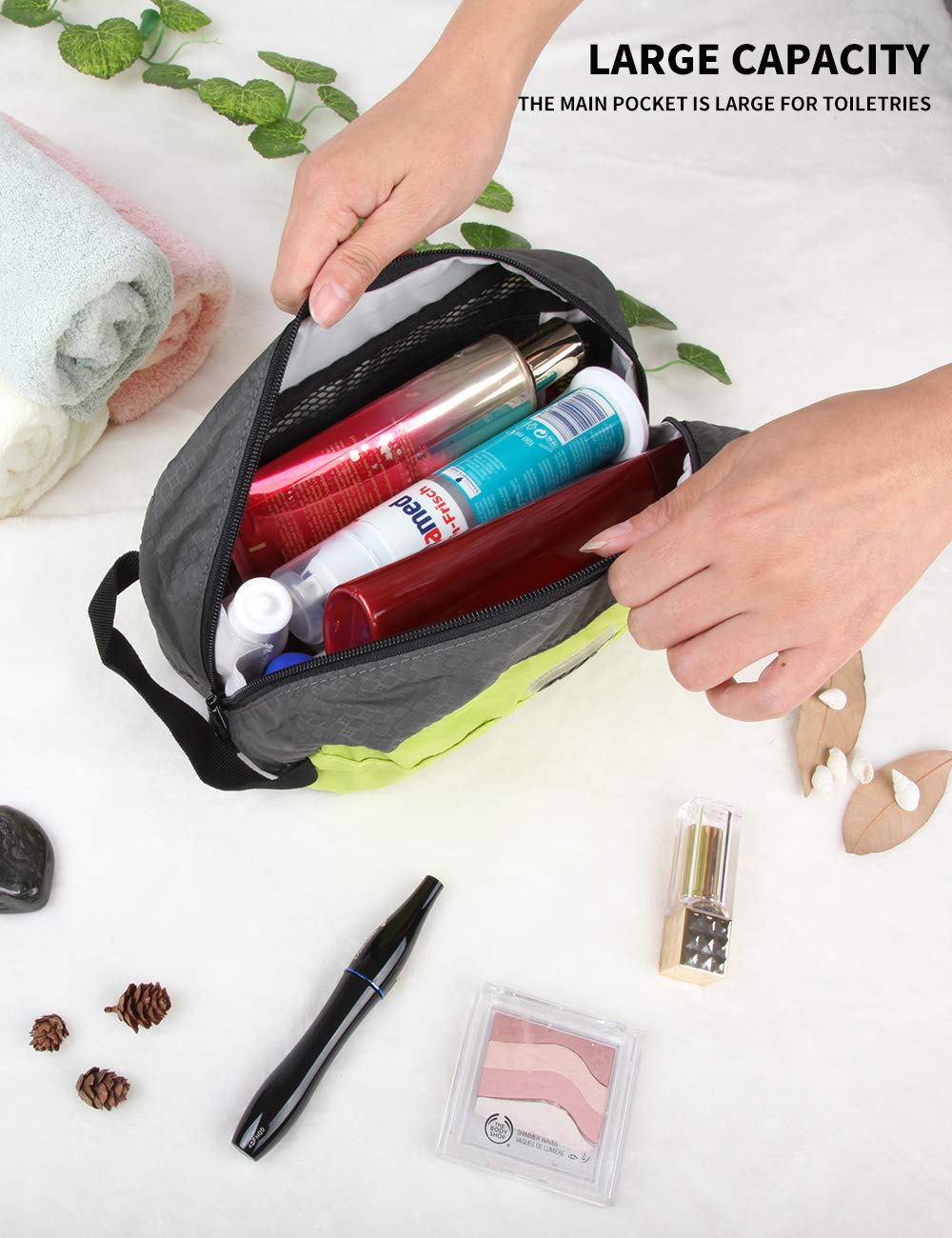 GOX Travel Small Toiletry Bag for Men Nylon Dopp Kit Medicine Bag Travel Organizer Pouch Shave Kits for Teens Toiletry Essentials Bathroom Compact (Black, 7.9 * 3.7 * 2 Inches)