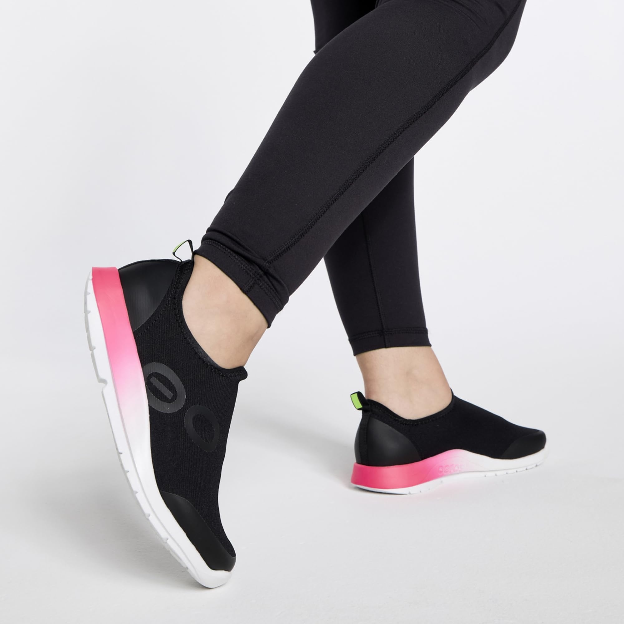 OOFOS Womens Women's Oomg Sport Shoe
