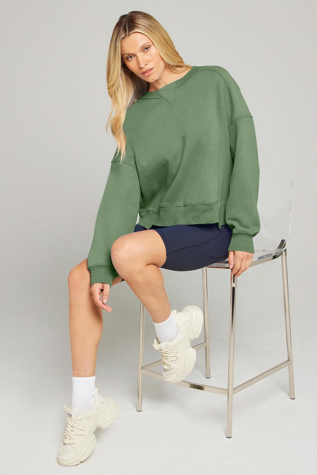 MEROKEETY Women's Oversized Cropped Sweatshirts Crewneck Trendy Workout Pullover Sweater Fall Outfits