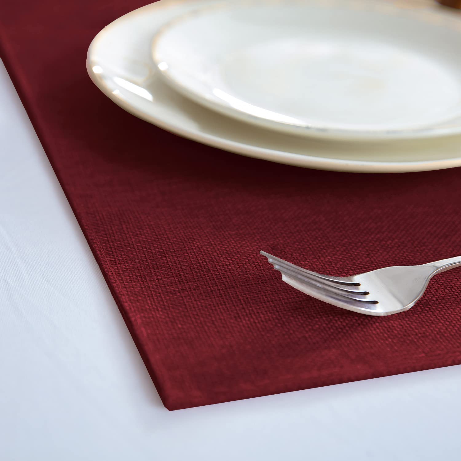 Cloth Placemats Set of 8, Linen Type Fabric Placemats Machine Washable Heat Resistant Placemats Wrinkle Free Thick Polyester Kitchen Place Mats for Dining Table (Beige)