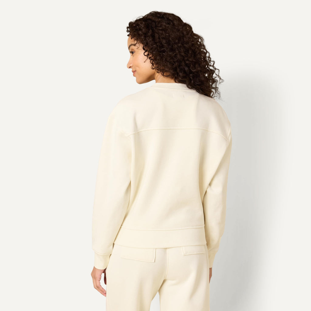 Amazon Essentials x Sofia Grainge Women's Relaxed Fit Boxy Drop Shoulder Crewneck Sweatshirt
