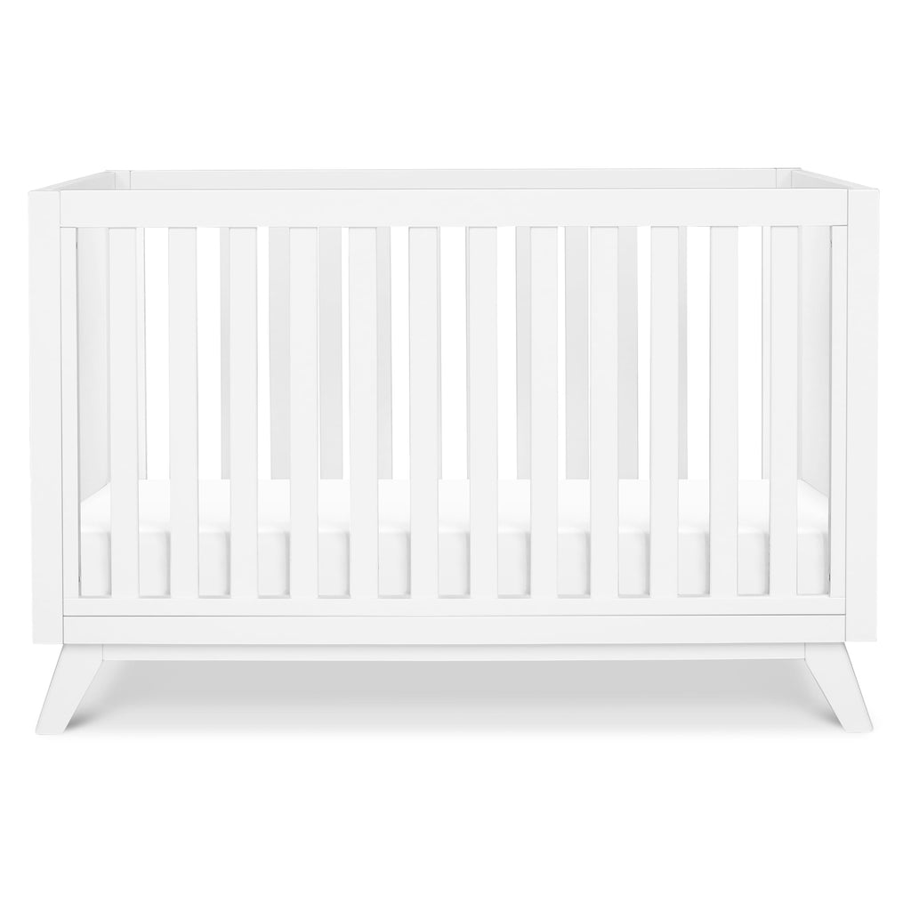 Davinci Otto 3-in-1 Convertible Crib in Walnut, Greenguard Gold Certified