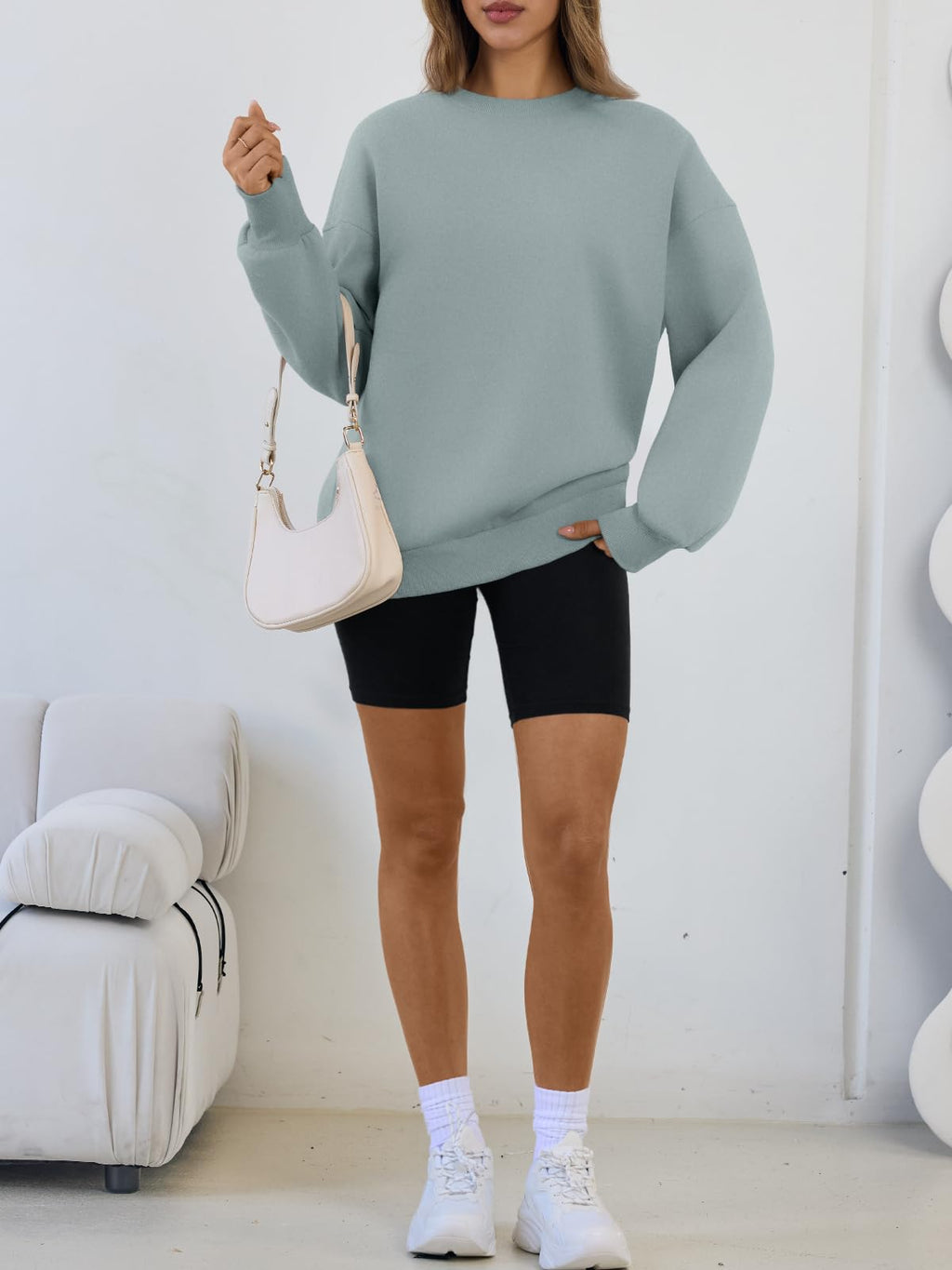 Trendy Queen Sweatshirts for Women Hoodies Oversized Crewneck Tops Sweaters Comfy Fall Winter Outfits Clothes 2026 Fashion