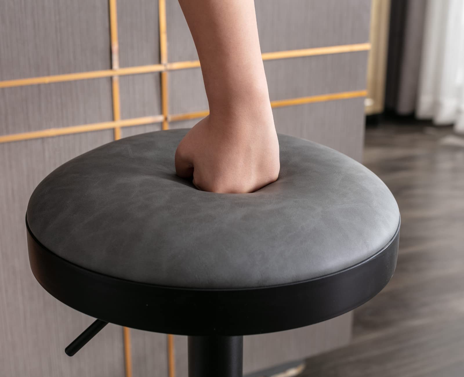 EALSON Modern Swivel Bar Stool Adjustable Counter Height Backless Barstools with Metal Base Leather Upholstered Round Bar Stool Chairs for Kitchen Island/Pub/Breakfast Bar, Beige 1PC