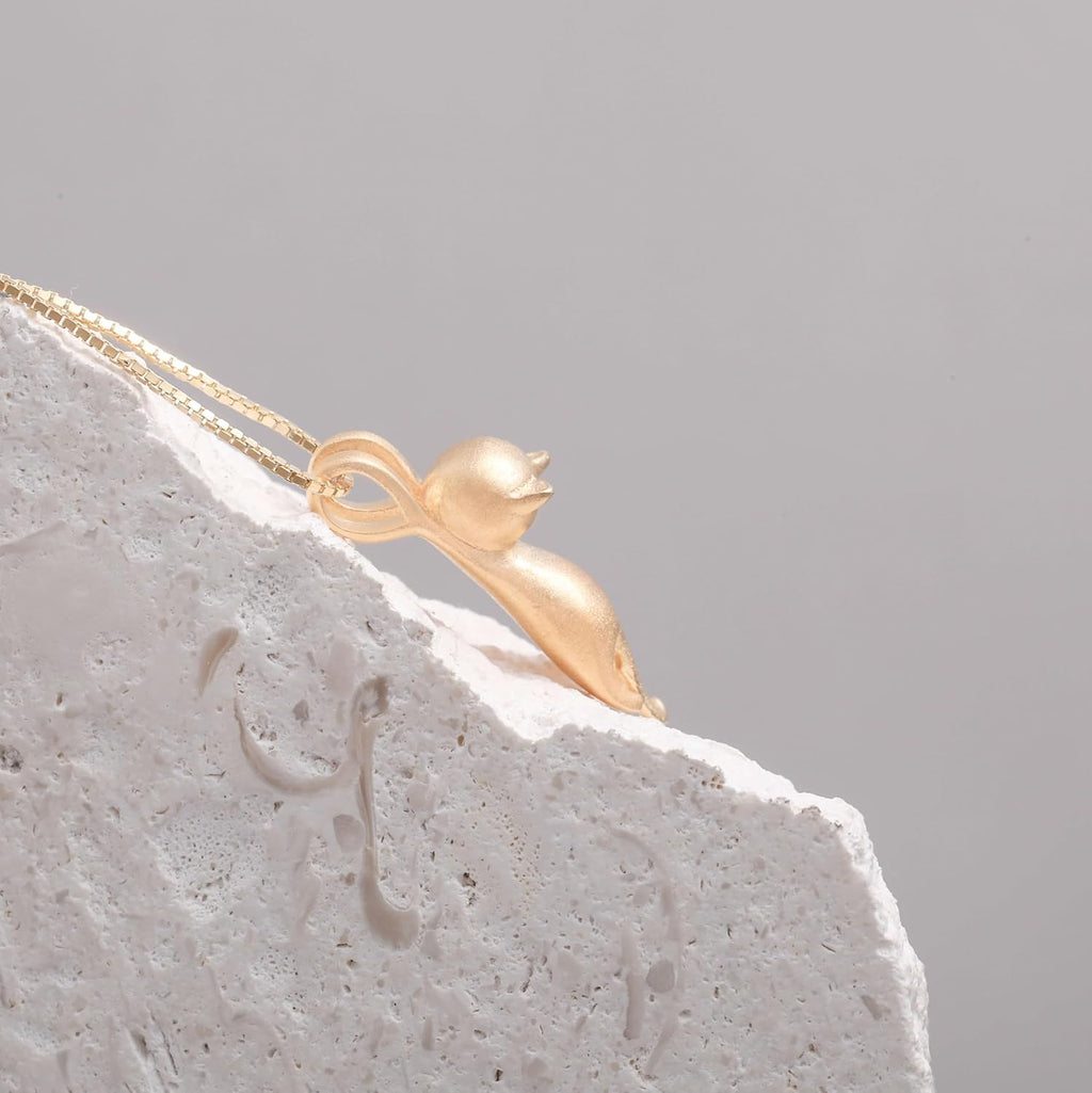 S.Leaf 925 Sterling Silver Cat Necklace Jewelry for Women Trendy Dainty Charm Pendant Necklaces Best Friend Birthday Gifts for Her Sister Mom Wife Womens
