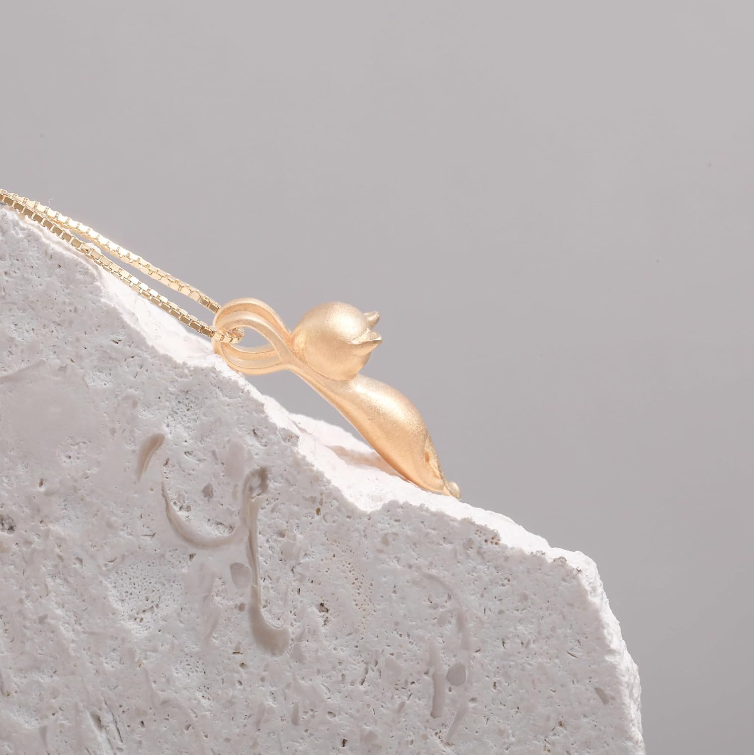 S.Leaf 925 Sterling Silver Cat Necklace Jewelry for Women Trendy Dainty Charm Pendant Necklaces Best Friend Birthday Gifts for Her Sister Mom Wife Womens