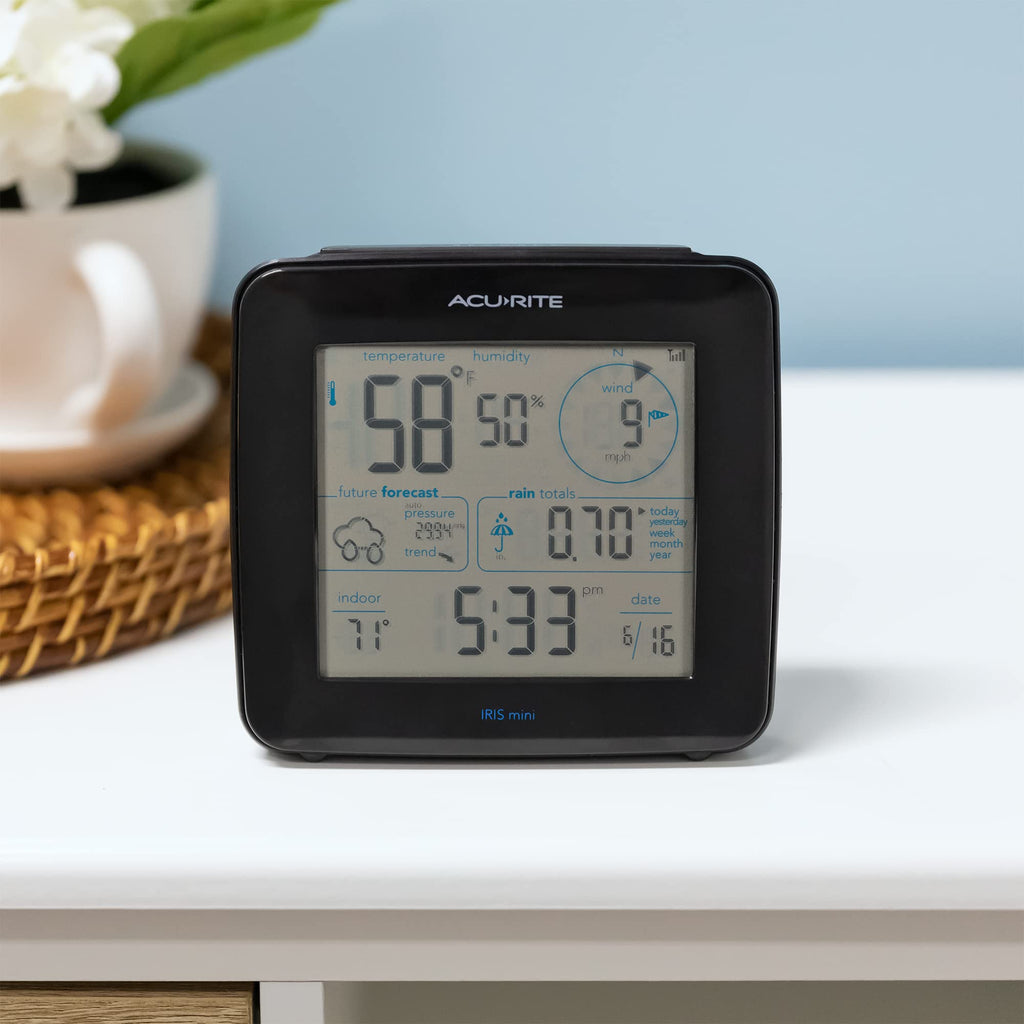 AcuRite Iris (5-in-1) Indoor/Outdoor Wireless Weather Station for Indoor and Outdoor Temperature and Humidity, Wind Speed and Direction, and Rainfall with Digital Display (01512M)