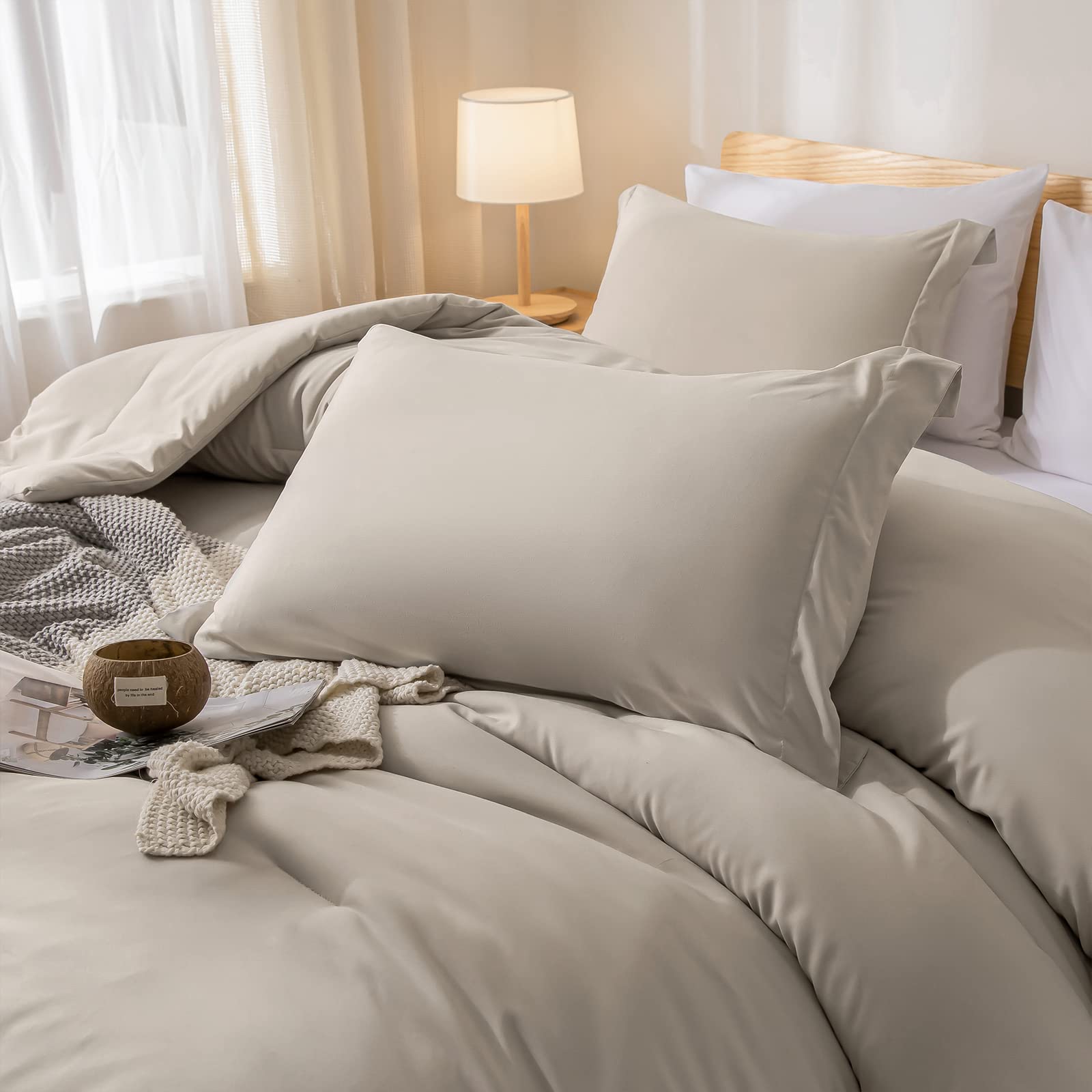 weigelia Twin Comforter Set 5 Pieces Beige Bed in A Bag Soft Queen Bedding Set Lightweight Comforter Set for Women and Men（Comforters, Flat & Fitted Sheets, Pillowcases & Shams）