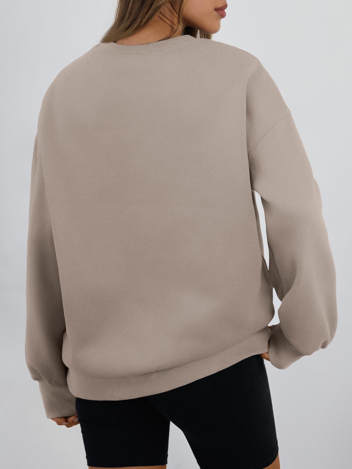 Trendy Queen Sweatshirts for Women Hoodies Oversized Crewneck Tops Sweaters Comfy Fall Winter Outfits Clothes 2026 Fashion
