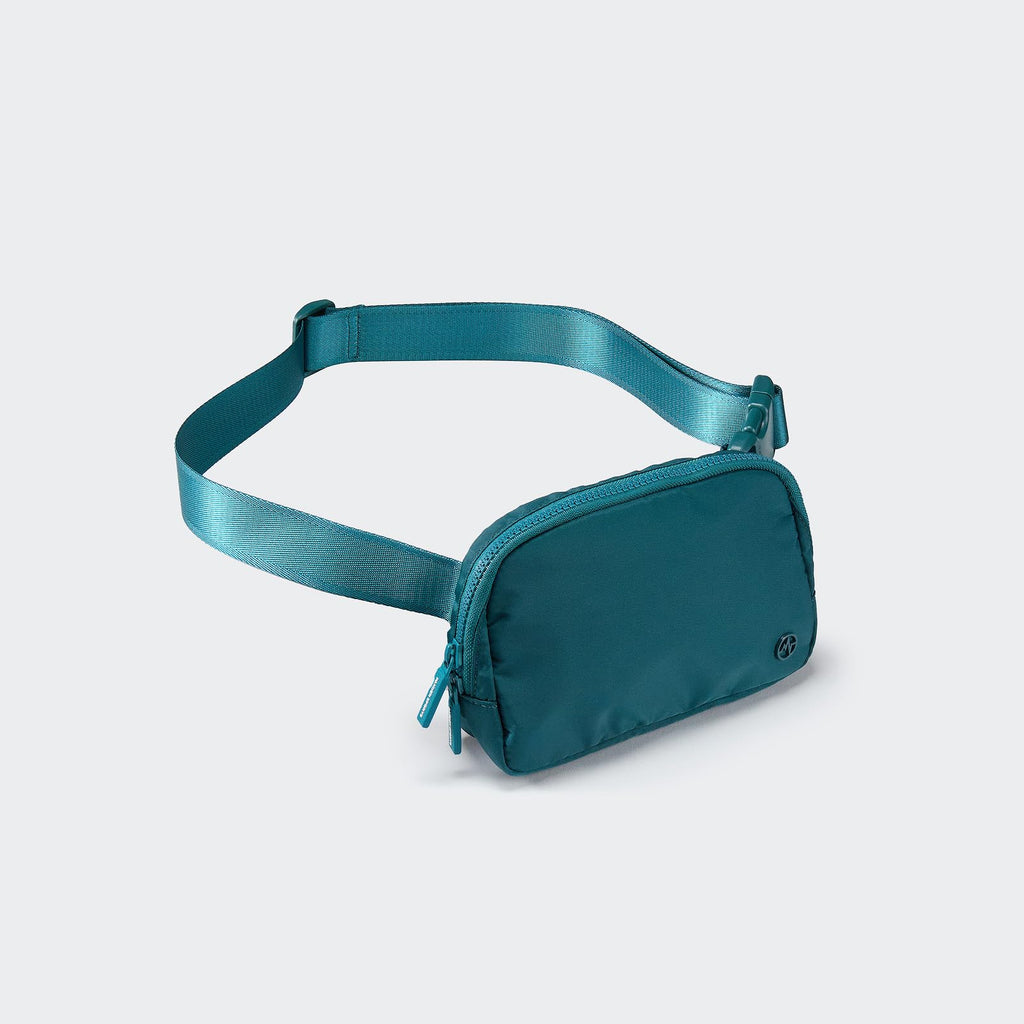 Pander Two Way Zipper Fanny Pack Nylon Everywhere Belt Bag for Women, Water Repellent Waist Packs, Crossbody Bags with Adjustable Strap (Black).