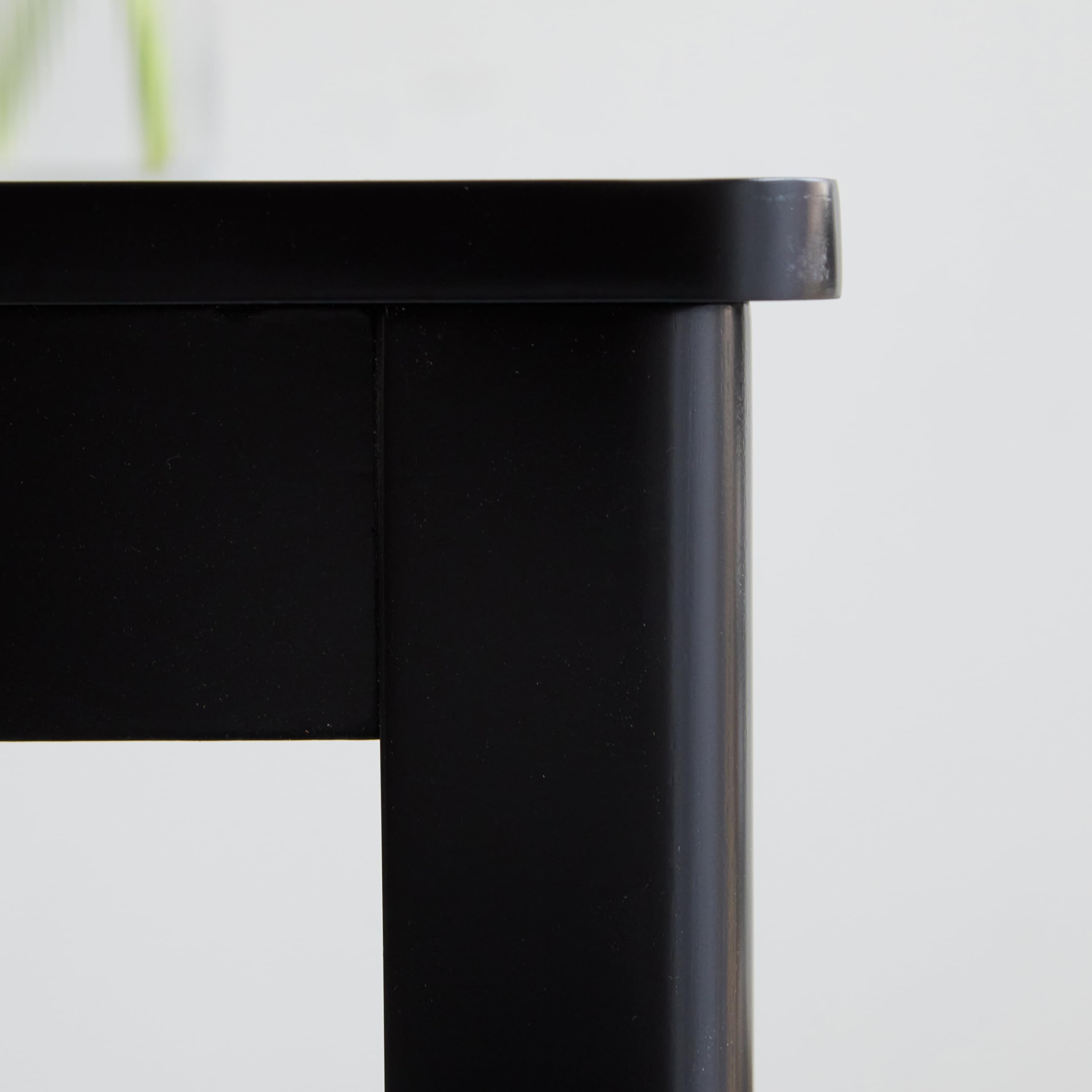 Livinia Cabin 33.5" Wooden Dining Table/Small Rectangular Modern Farmhouse Solid Wood Kitchen Table Desk (Black)