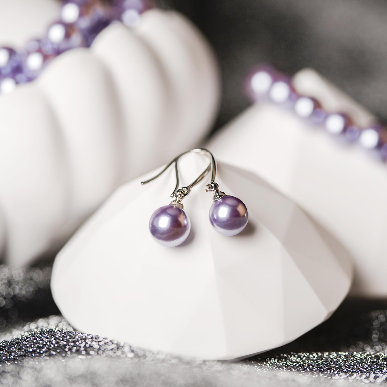 AOOVOO Pearl Necklace Set for Women, 8mm Round Shell Pearl Includes Stunning Bracelet and Dangle Earrings 3 Piece Jewelry, Birthday Christmas Gift for Mom Wife Sister Best Friend, Gift Box