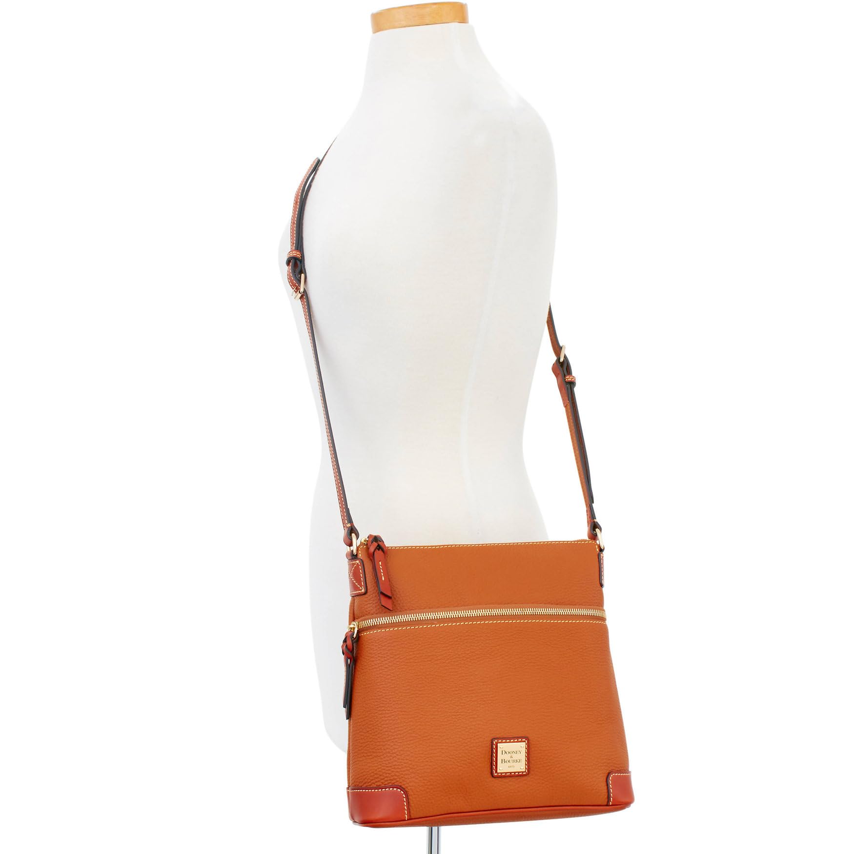 Dooney & Bourke Women's Crossbody in Pebble Grain Leather, Large Handbag with Adjustable Shoulder Strap