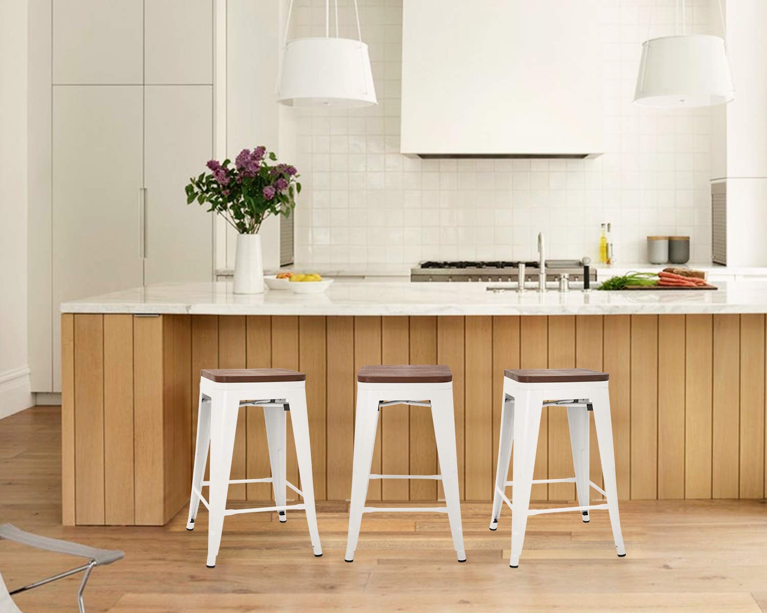 FDW Metal Bar Stools Set of 4 Counter Height Bar Stools 24 Inches Industrial Bar Chairs Patio Stool Stackable Backless Stool Indoor Outdoor Metal Kitchen Stools Bar Chairs (Black, 24")