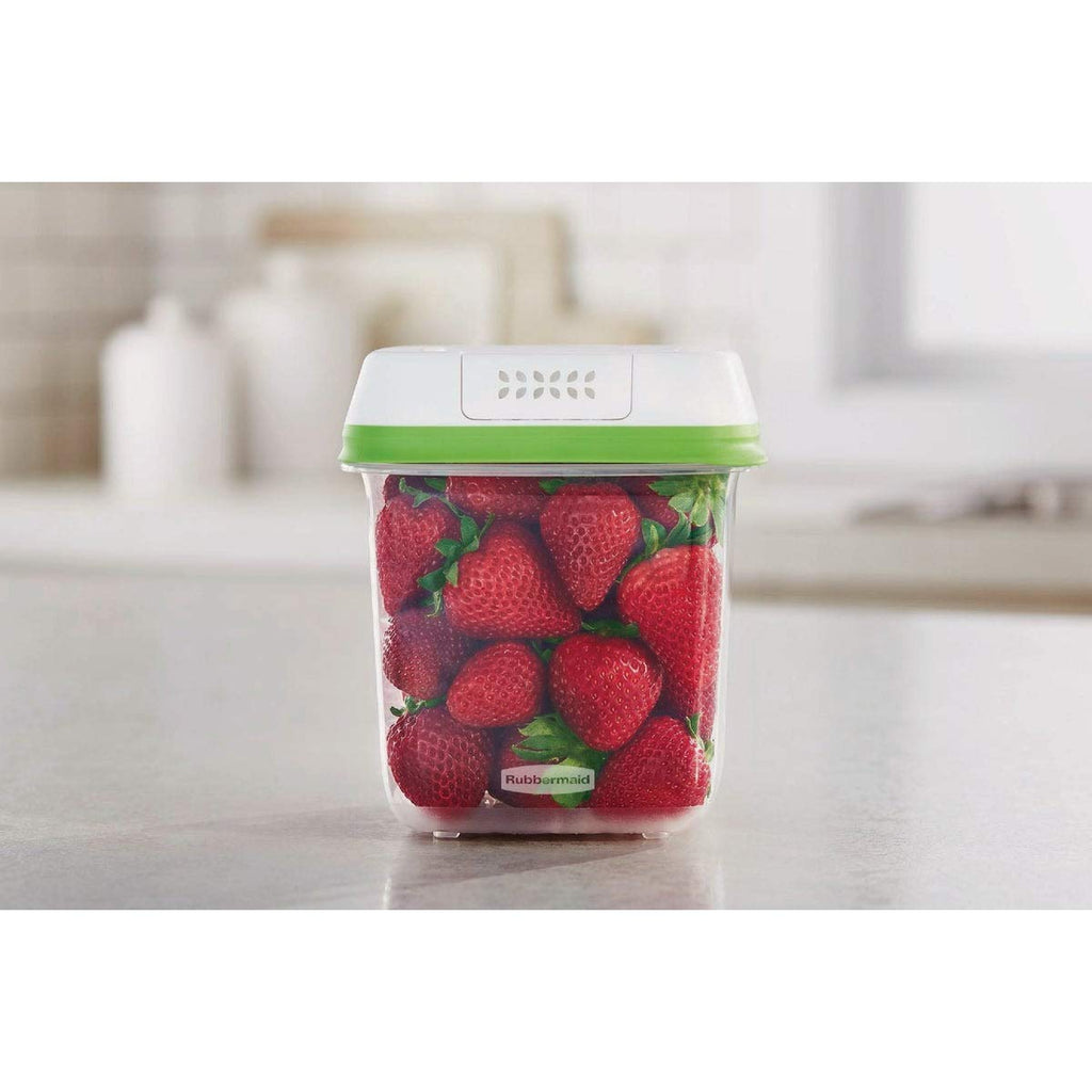 Rubbermaid 2114738 FreshWorks Saver, Medium Short Produce Storage Containers, 2-Pack, 4.6 Cup, Clear