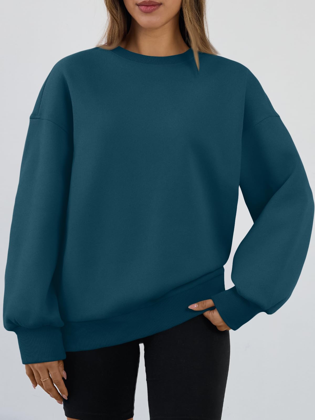 Trendy Queen Sweatshirts for Women Hoodies Oversized Crewneck Tops Sweaters Comfy Fall Winter Outfits Clothes 2026 Fashion