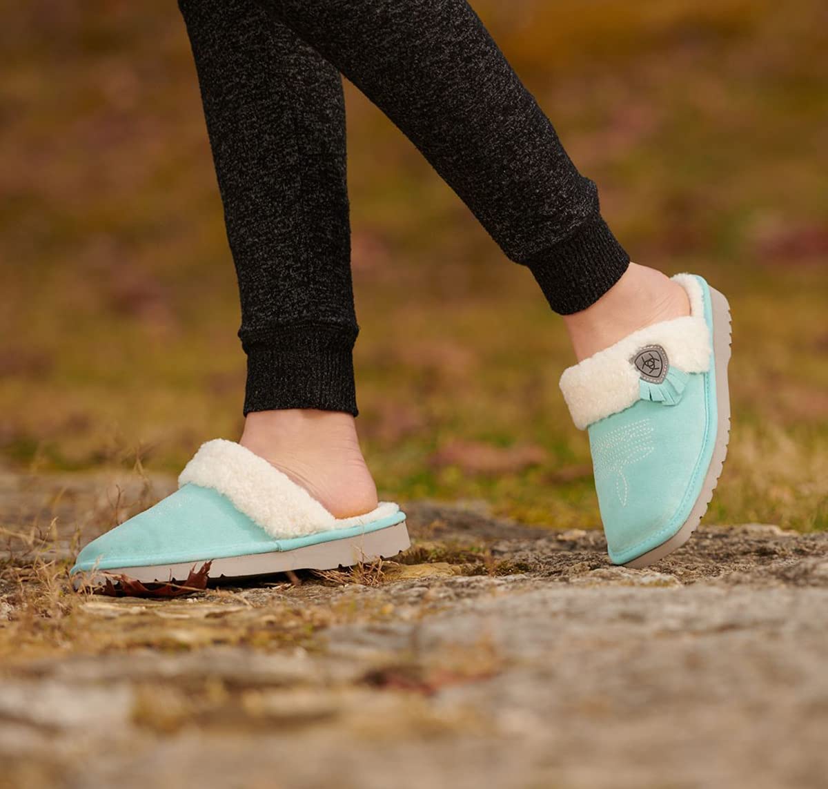 ARIAT Women's Jackie Square Toe Warm Soft Genuine Suede Leather Indoor Outdoor Slippers with Plush Collar