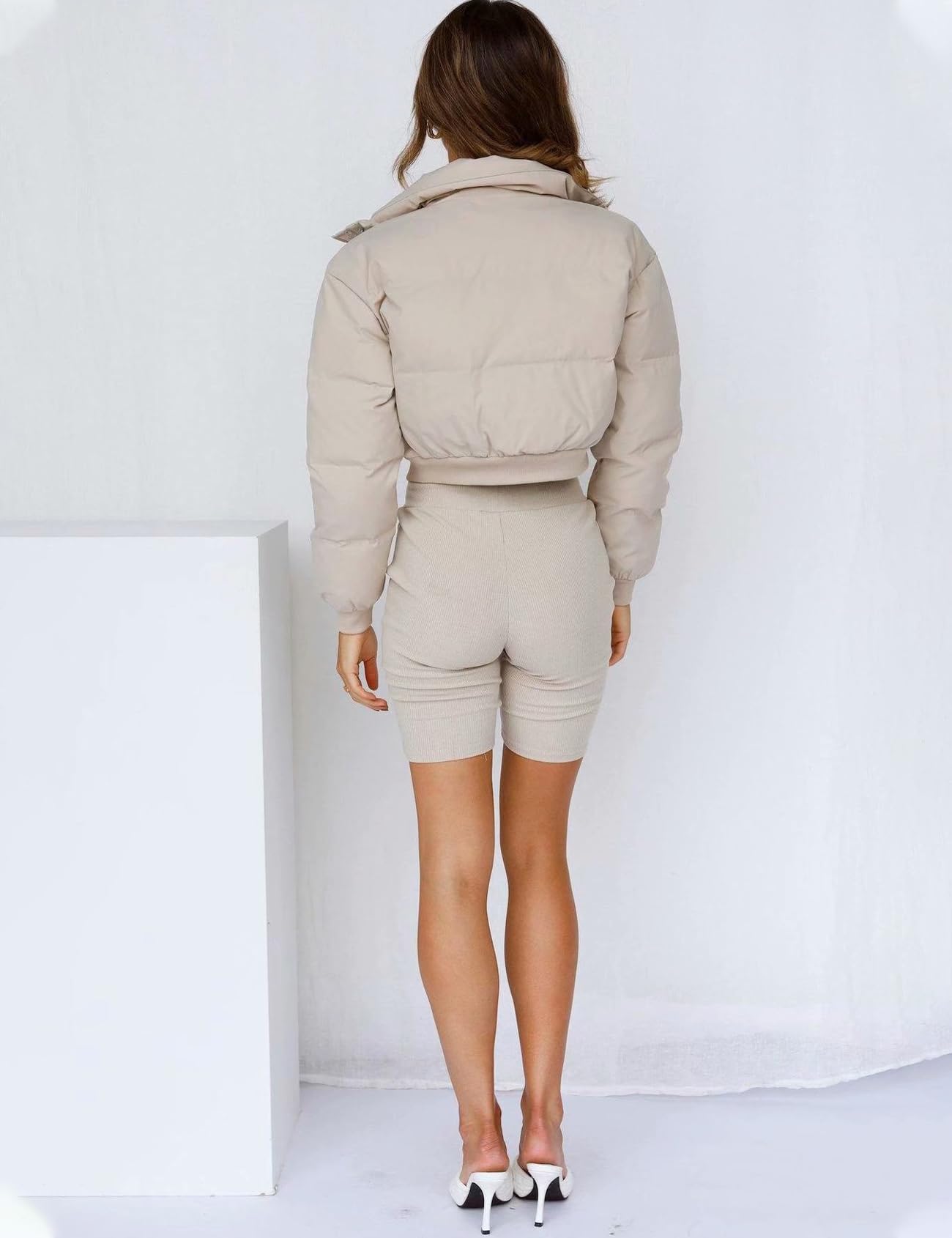 Gihuo Women' s Cropped Puffer Jacket Padded Long Sleeve Bubble Coats Winter Warm Puffy Outerwear