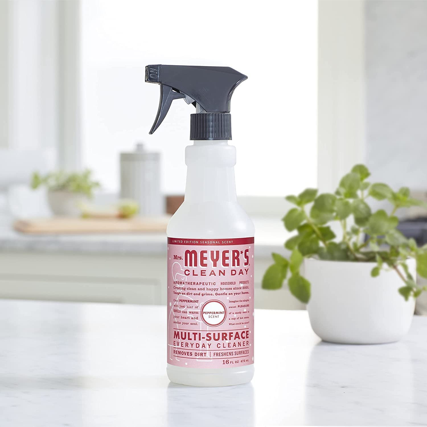 MRS. MEYER'S CLEAN DAY Multi-Surface Cleaner Concentrate, Use to Clean Floors, Tile, Counters, Lavender, 32 fl. oz