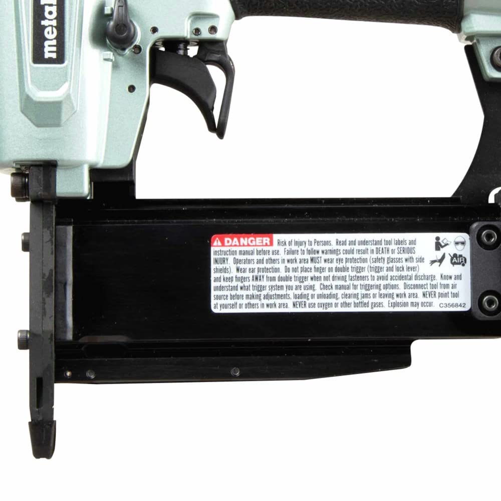 Metabo HPT Pro Pin Nailer Kit, Pro-Preferred Pneumatic Power Nailers, Carpentry Tool for Fine Trim, Molding, and Paneling, Built-in Silencer, Aluminium Magazine, 23 Gauge, 1/2″ to 2″ Pin Nails, NP50A