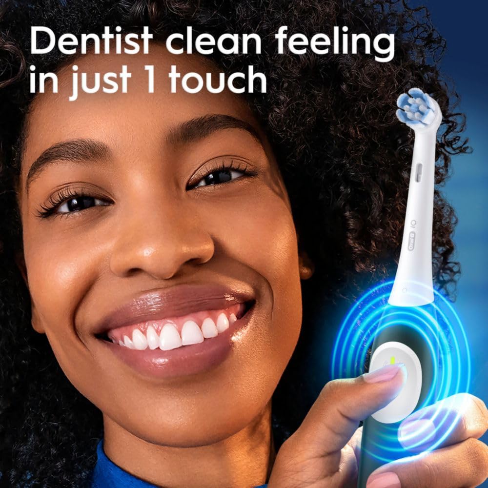 Oral-B Rechargeable Electric Toothbrush, iO2 Starter Kit, 3 Cleaning Modes, Automatic Pressure Sensor to Protect Gums, 2 Brush Heads, Forest Green