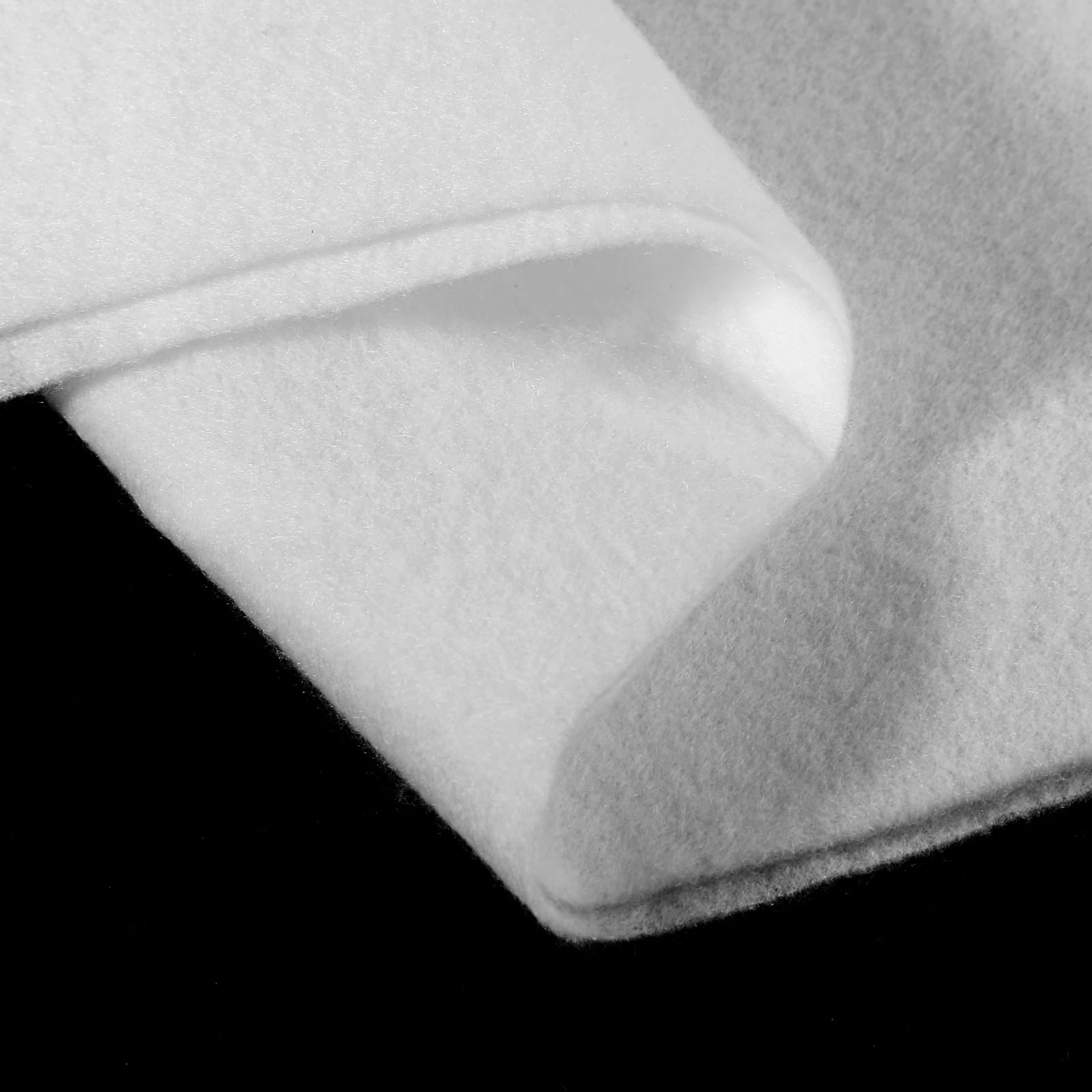 Tatuo 59 Inch Quilt Batting Polyester Batting for Upholstery Bonded Quilting Craft and Wearable Arts(1.5m x 2 Yards x 0.1 Inch)