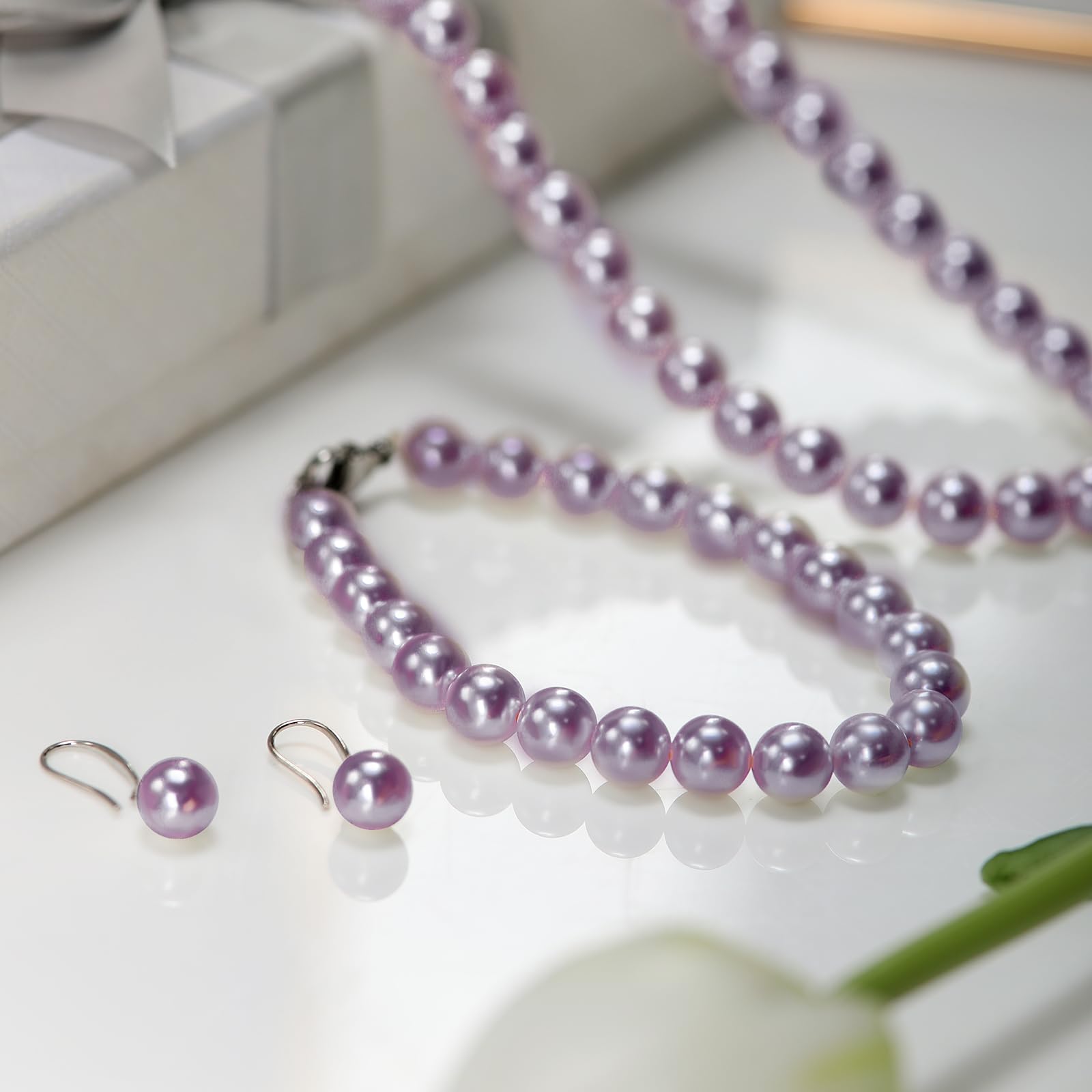 AOOVOO Pearl Necklace Set for Women, 8mm Round Shell Pearl Includes Stunning Bracelet and Dangle Earrings 3 Piece Jewelry, Birthday Christmas Gift for Mom Wife Sister Best Friend, Gift Box