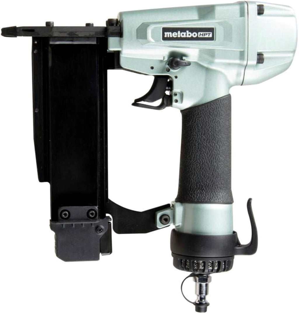 Metabo HPT Pro Pin Nailer Kit, Pro-Preferred Pneumatic Power Nailers, Carpentry Tool for Fine Trim, Molding, and Paneling, Built-in Silencer, Aluminium Magazine, 23 Gauge, 1/2″ to 2″ Pin Nails, NP50A