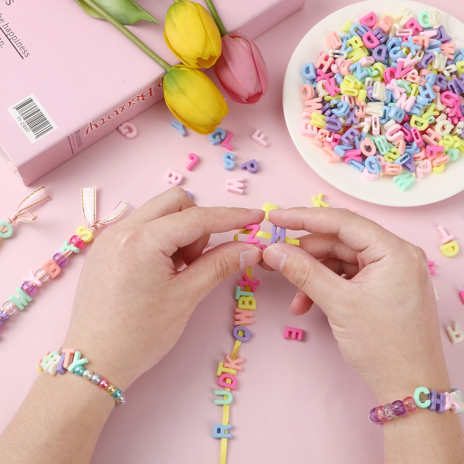Augshy 700PCS White Letter Beads Alphabet Beads for Making DIY (6mm) | Premium Acrylic Cube Shape, Ideal Bracelets and Keychains, Large Hole Design for Easy Paracord Threading