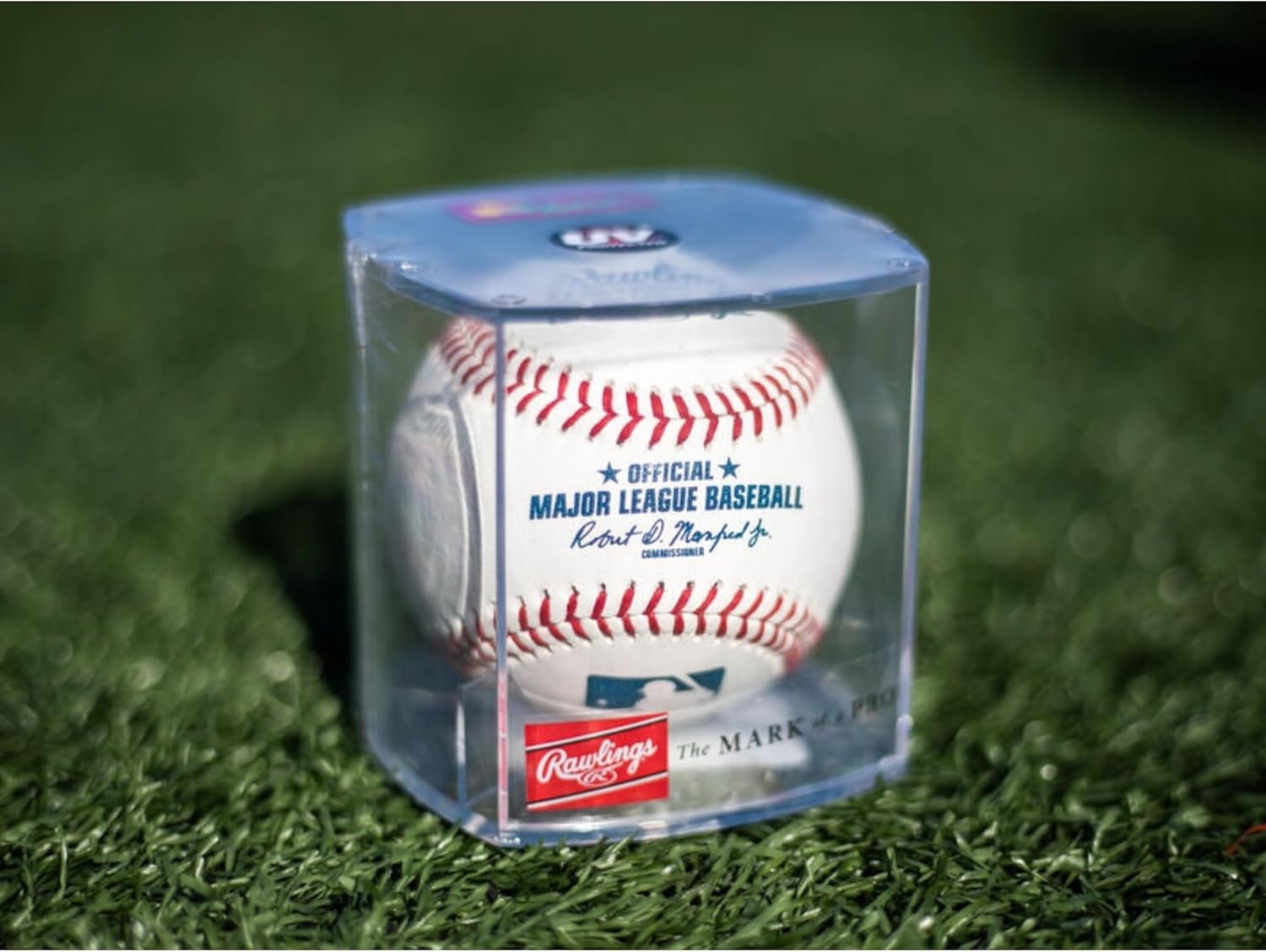 Rawlings | Official 2026 Major League Baseball | Display Case Included | MLB | ROMLB-R
