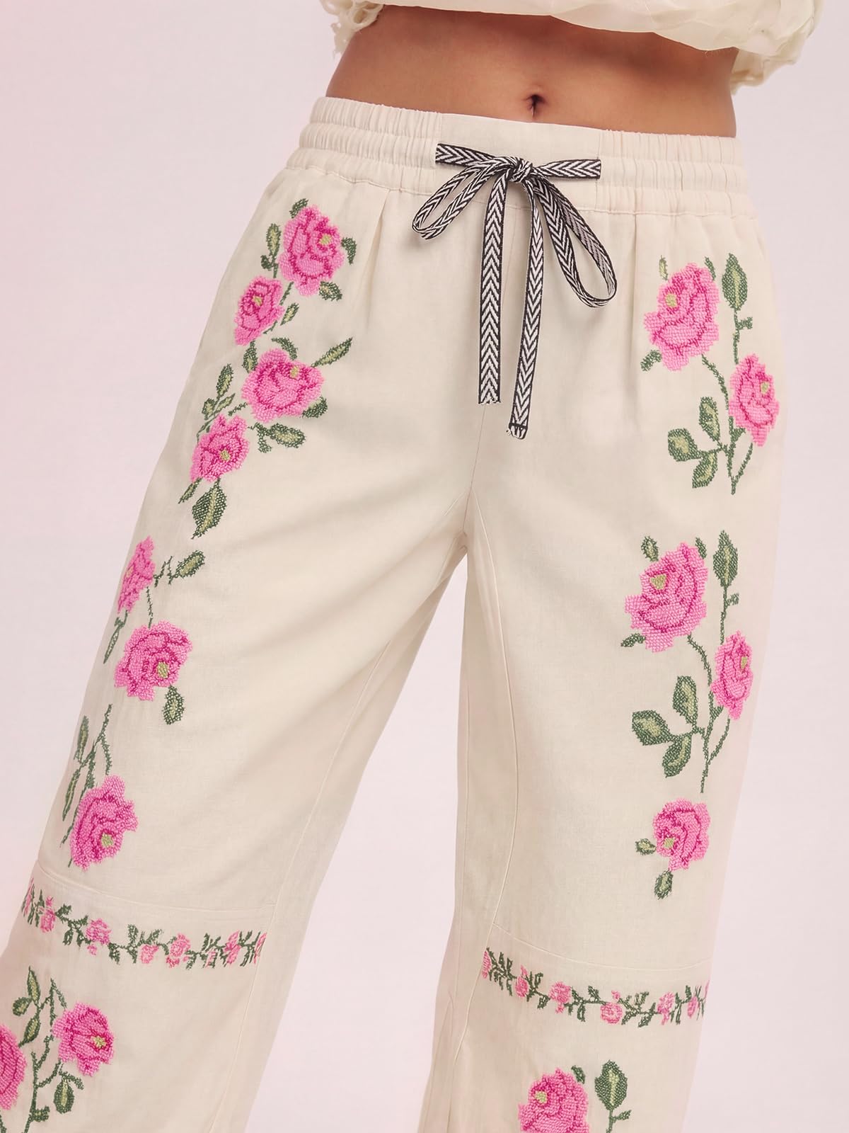 Kedera Mid Rise Barrel Jeans for Women Embroidered Wide Leg Denim Pants Boyfriend Baggy Jeans with Pockets