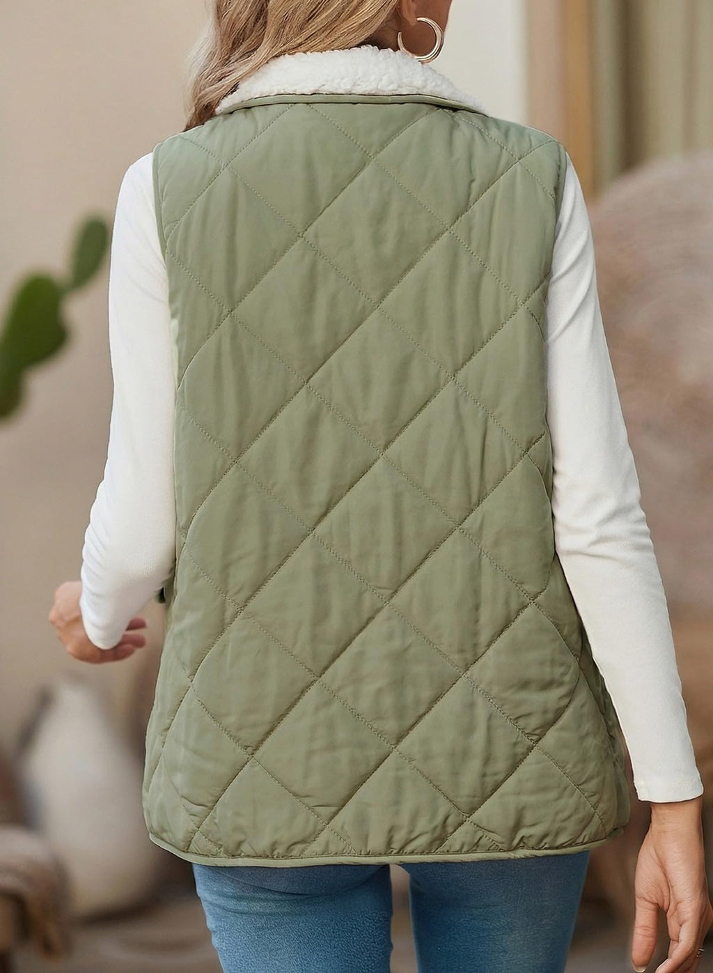 SHEWIN Women Puffer Vest Casual Stand Collar Sleeveless Puffer Jacket Warm Winter Reversible Zip Up Outerwear with Pockets