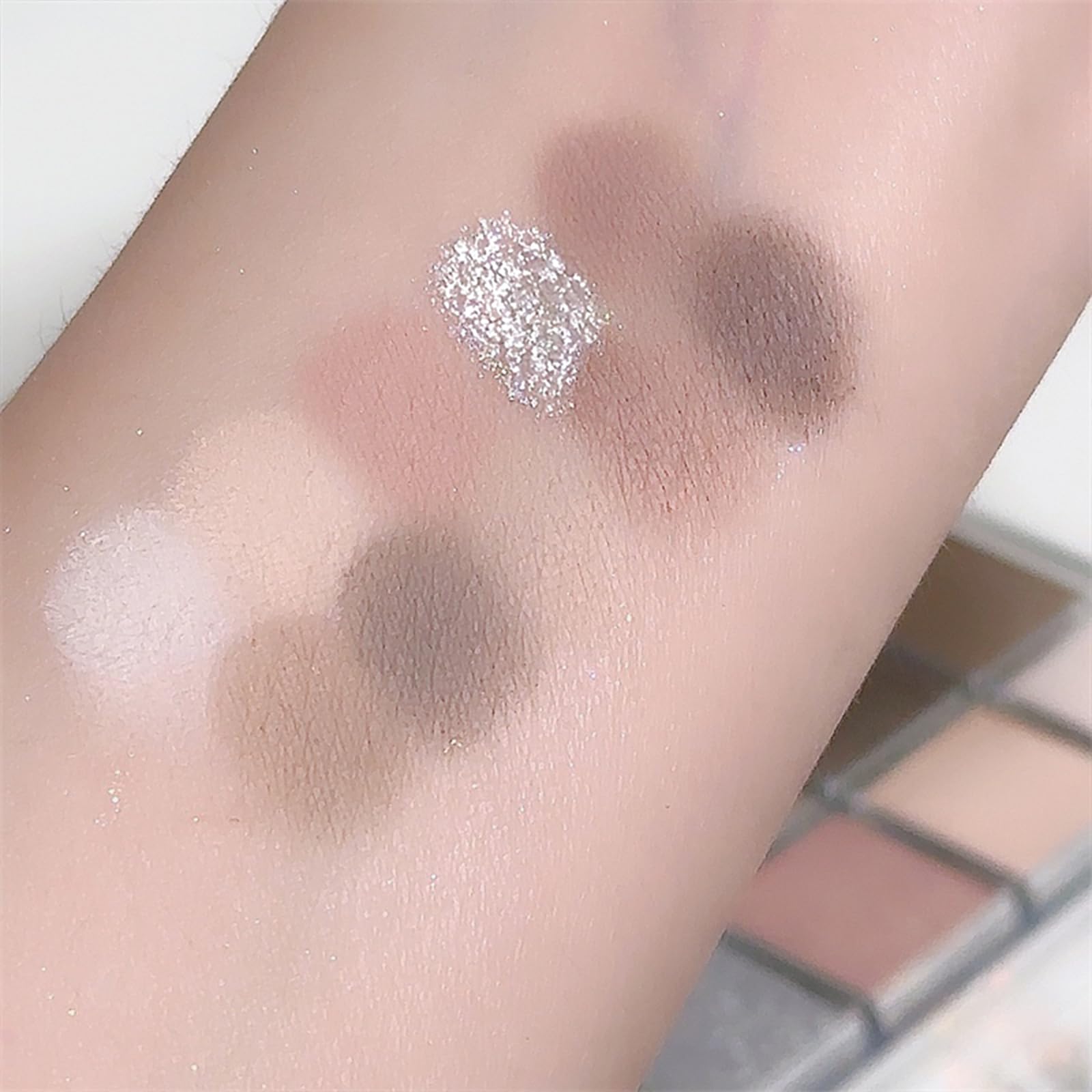 Erinde 10 Colors Eyeshadow Palette Makeup - Matte Shimmer Glitter Eye Shadow Korean Makeup, Ultra-Blendable, High Pigmented, Natural-Looking, Peach Brown Eyeshadow Pallet with Brush, Peach Color