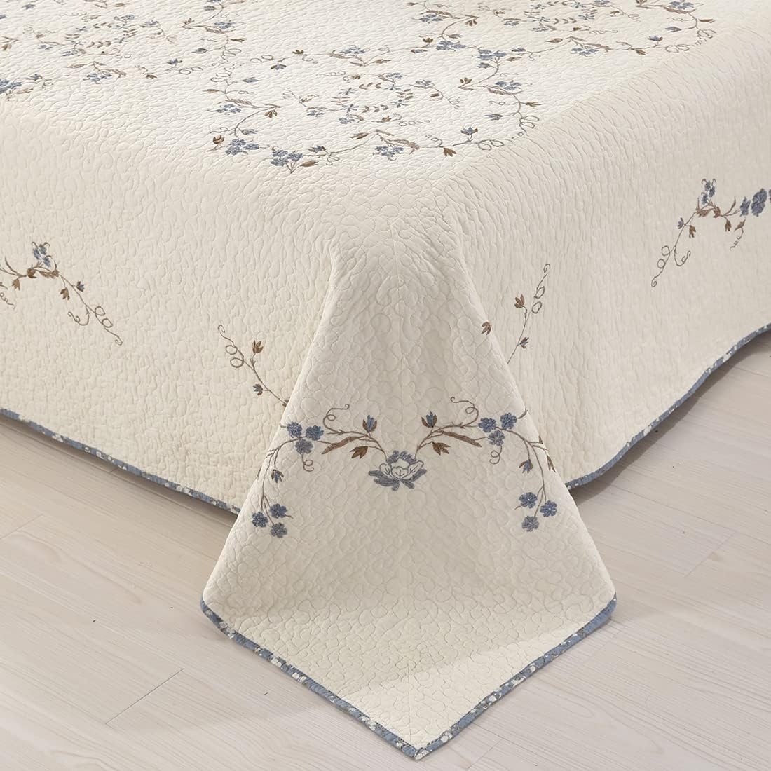 vctops 3-Piece Floral Embroidered Bedspread Coverlet Set Twin Size 100% Cotton Reversible Patchwork 1 Quilt and 2 Pillow Shams (Flower,Twin)