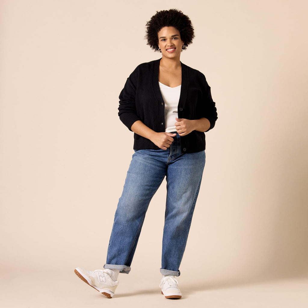 Amazon Essentials Women's Relaxed Fit Midweight Cardigan Sweater