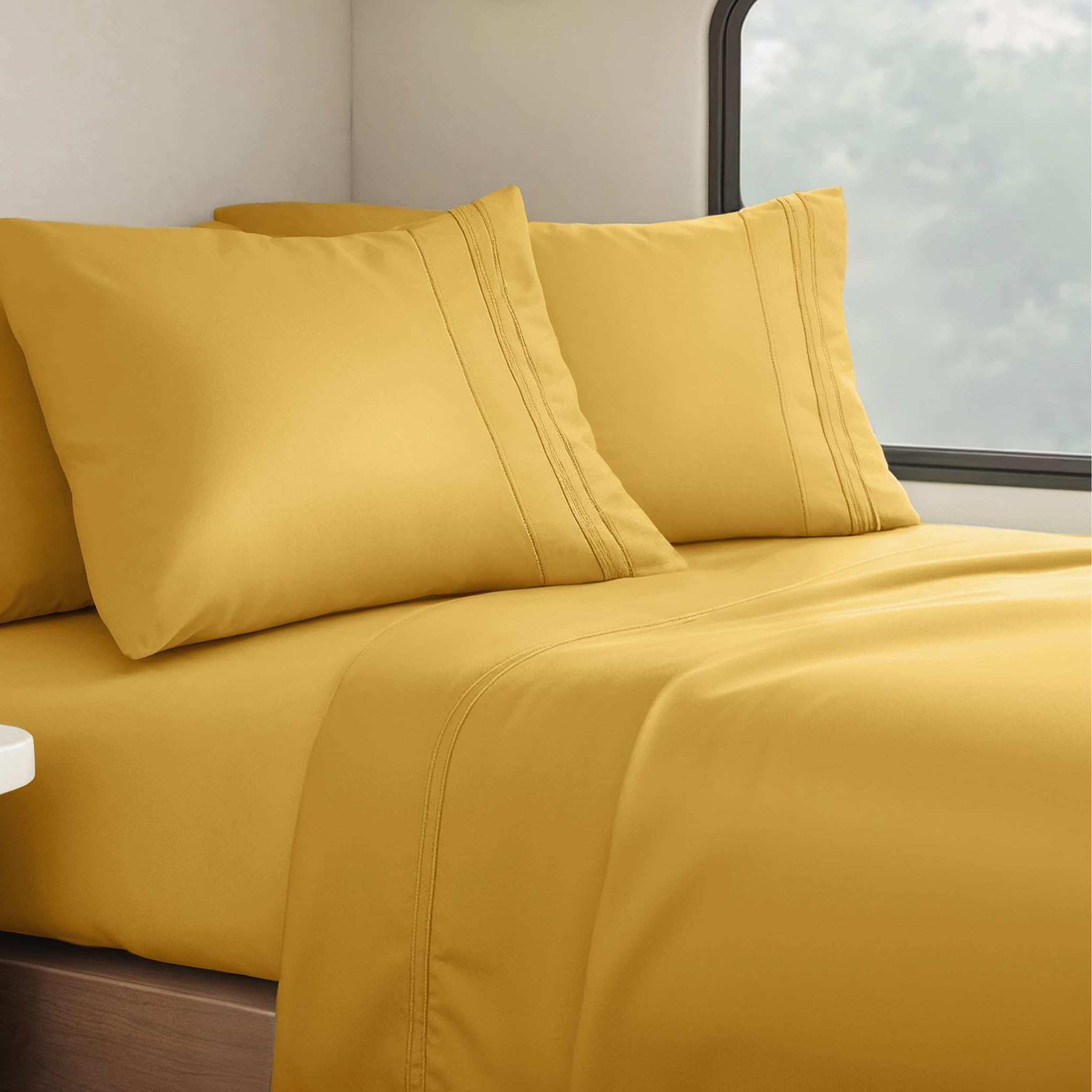 Clara Clark Bed Sheets, Premier 1800 Series 4 Piece Bed Sheet Set, Deep Pocket, Wrinkle, Fade, Stain Resistant, Luxury Soft Bedding Sheets & Pillowcases, Twin, Beach Blue