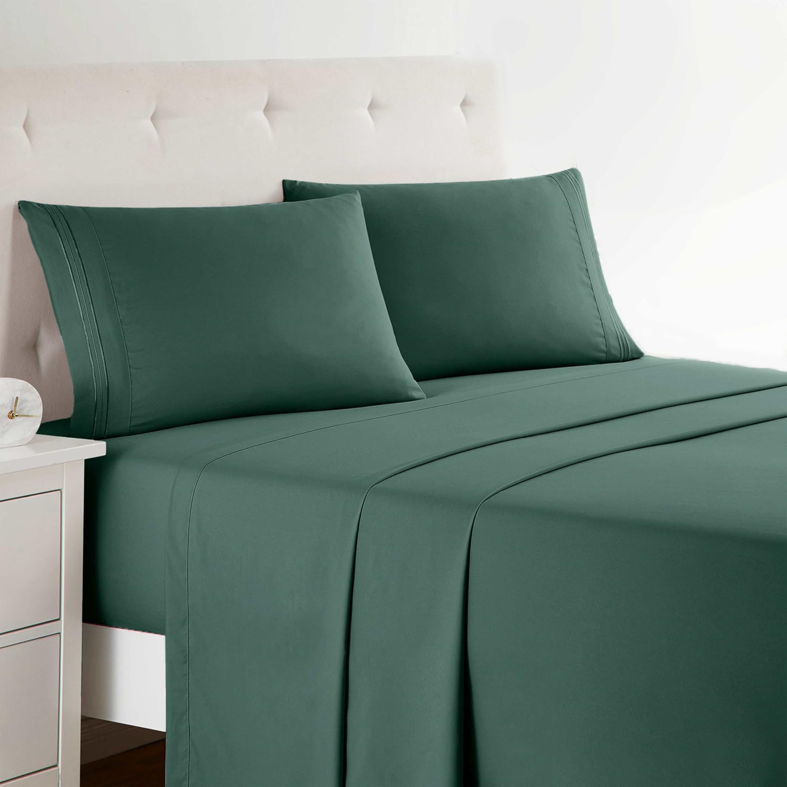 Clara Clark Bed Sheets, Premier 1800 Series 4 Piece Bed Sheet Set, Deep Pocket, Wrinkle, Fade, Stain Resistant, Luxury Soft Bedding Sheets & Pillowcases, Twin, Beach Blue