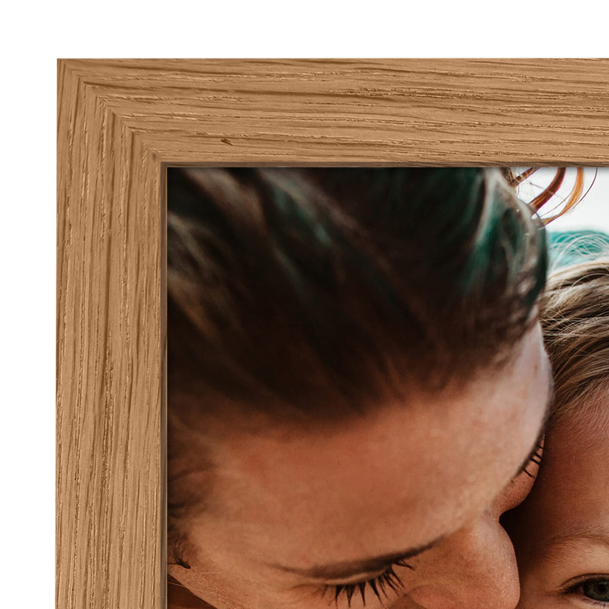 Americanflat Hinged 4x6 Picture Frame with Shatter-Resistant Glass - Double Picture Frames with Engineered Wood - Signature Collection - Photo Frame for Tabletop Display - Black