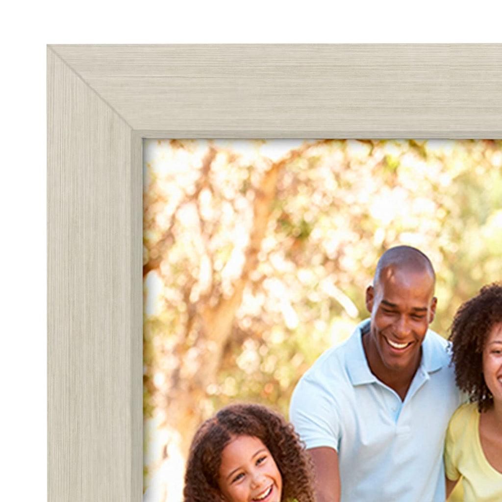 Americanflat Hinged 4x6 Picture Frame with Shatter-Resistant Glass - Double Picture Frames with Engineered Wood - Signature Collection - Photo Frame for Tabletop Display - Black