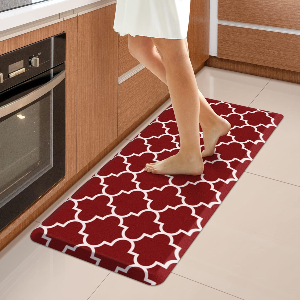 WISELIFE Anti-Fatigue Cushioned Kitchen Mat / Rug ,17.3"x 28",Non Slip Heavy Duty PVC Ergonomic Waterproof Comfort Rugs for Floor Home, Office, Sink, Laundry,Black